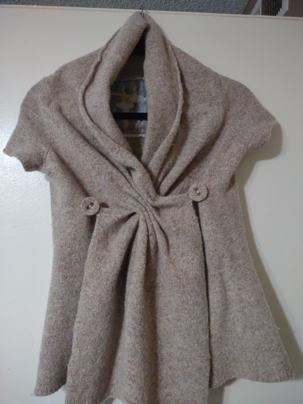 Women's Beige Wool Short-Sleeve Shawl Collar Sweater Medium